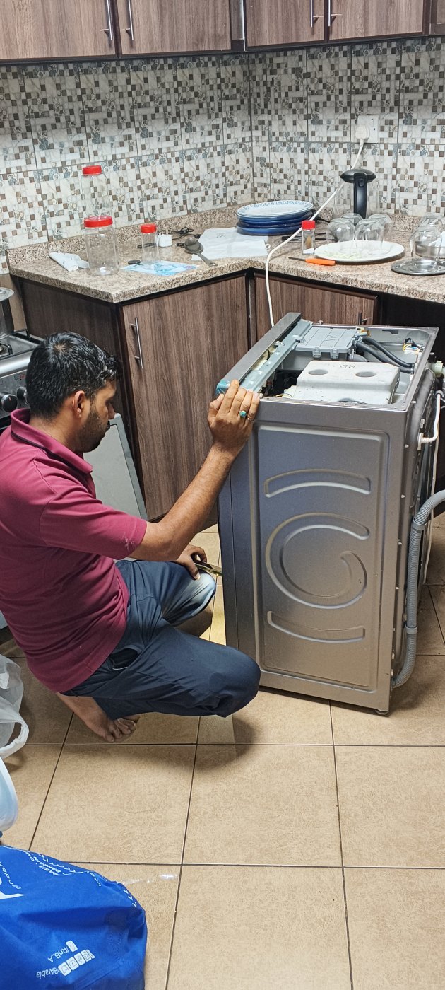AC and home appliance repair by Smart AC Repair in Al Khan Corniche, Sharjah