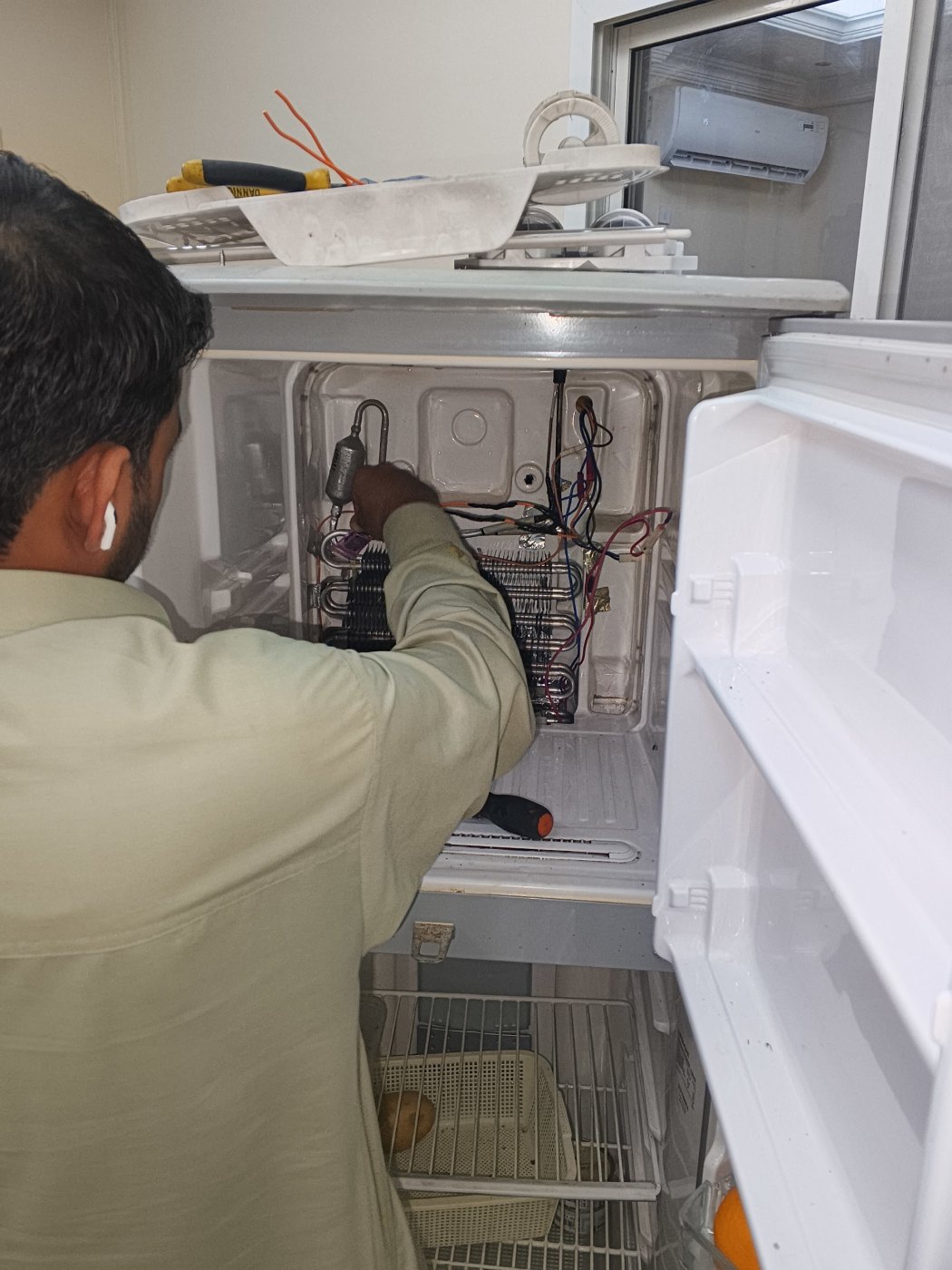 AC and home appliance repair by Smart AC Repair in University City, Sharjah