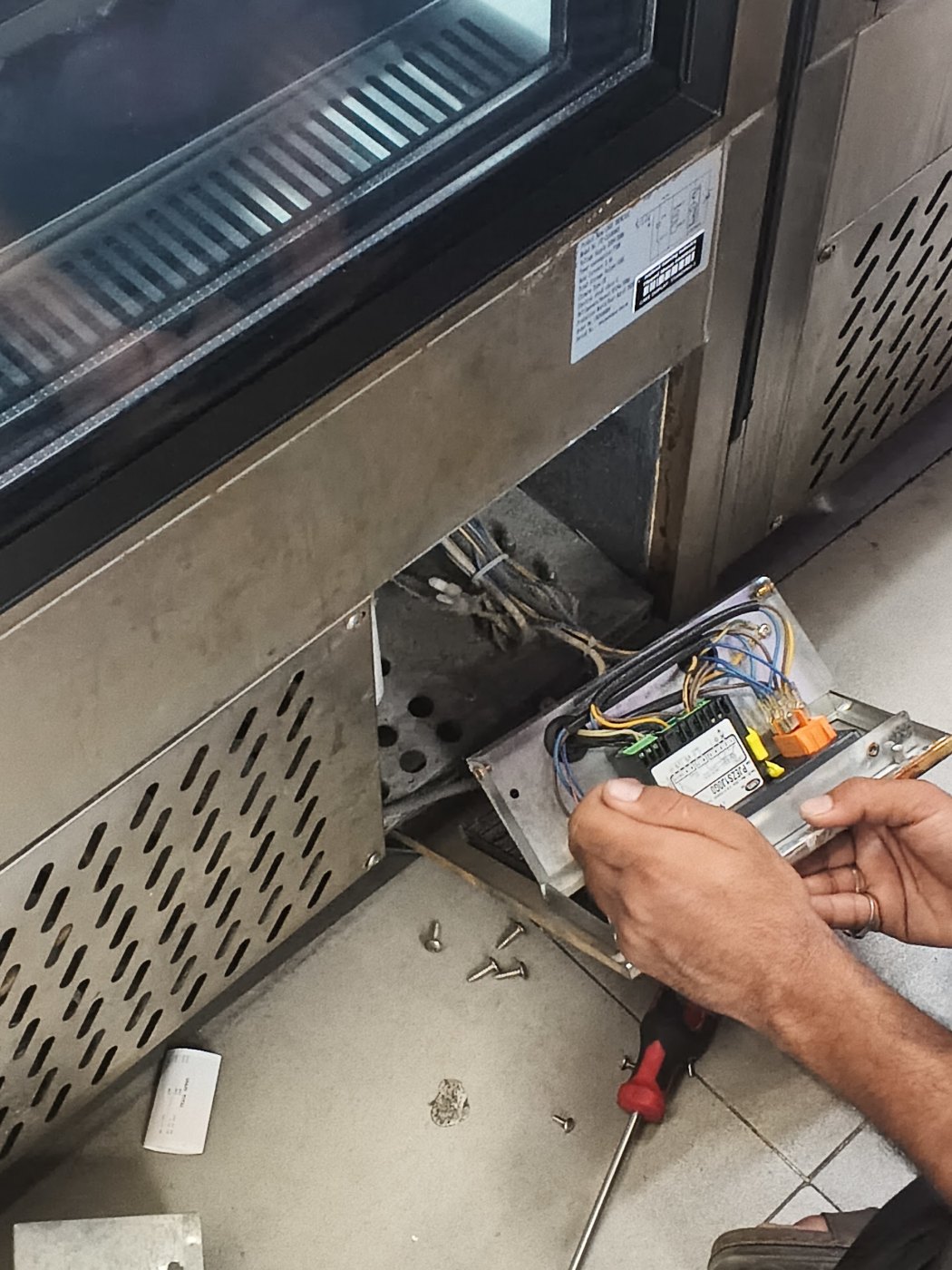 Home appliance repair by Smart AC Repair in Rolla, Sharjah